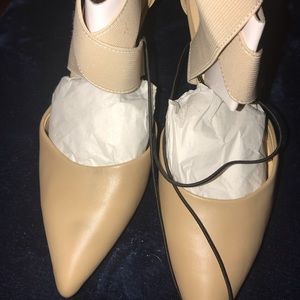 Liz Claiborne Womens Keegan Pumps